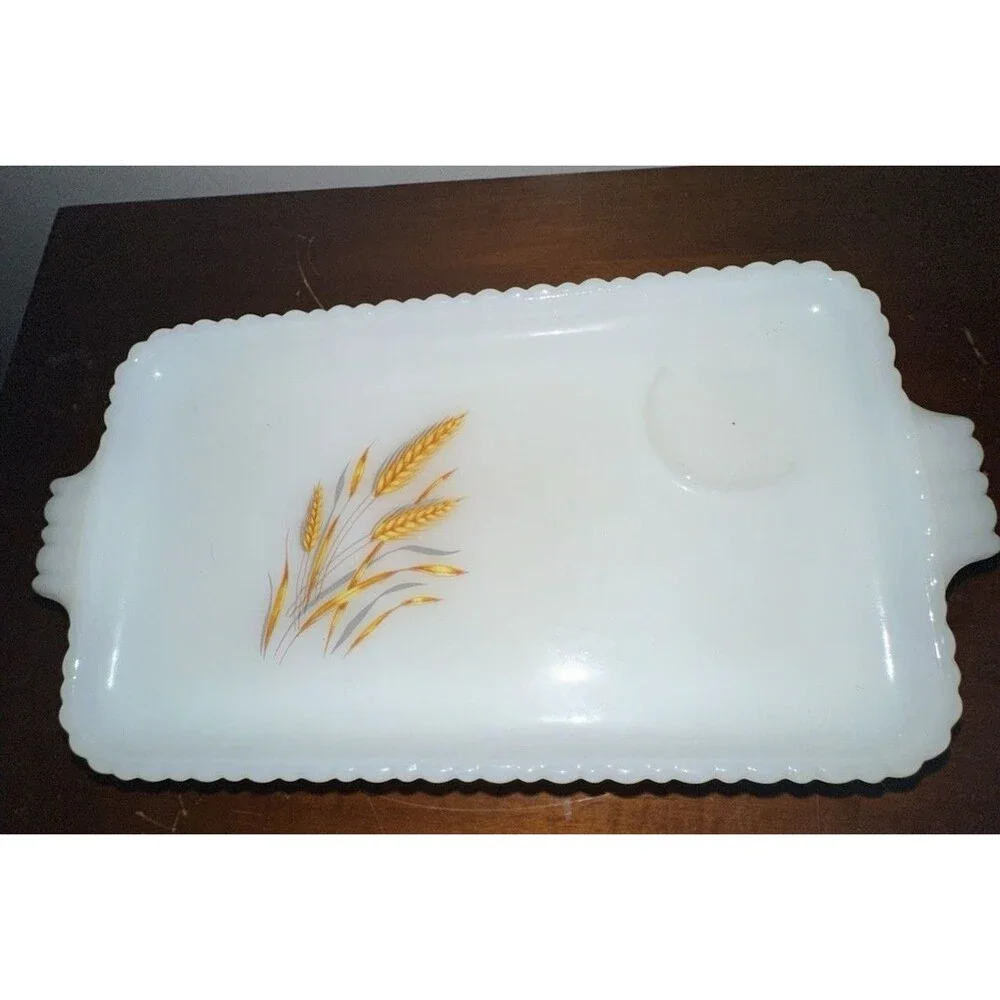 VTG Set of 4 Anchor Hocking Fire King Milk Glass Wheat Snack Plates